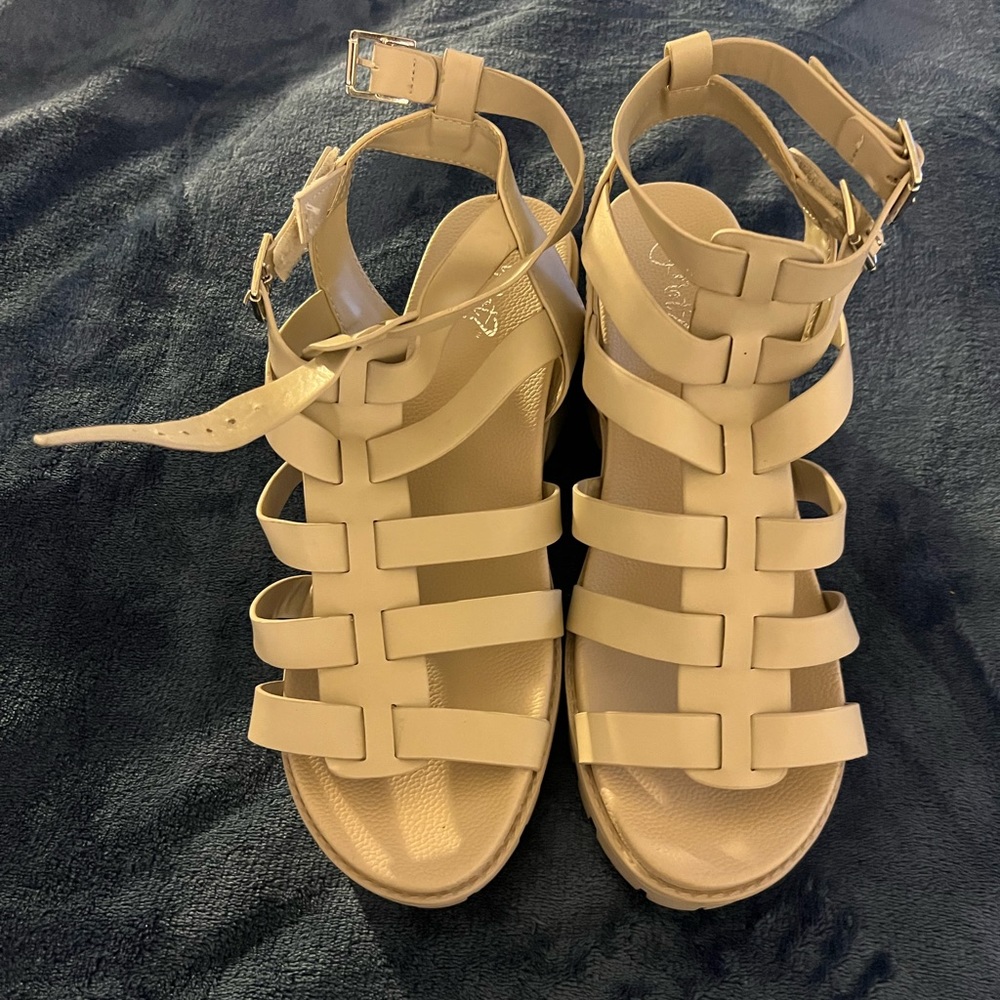 Women’s sandals